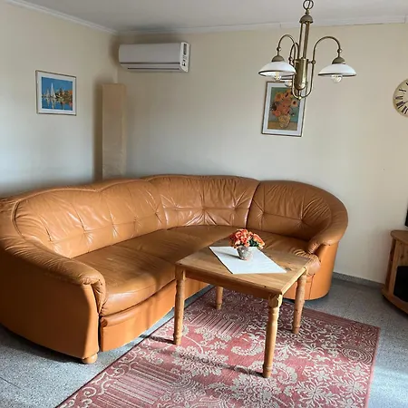 アパート Haus-koralle-wohnung-rechts ボルテンハーゲン
